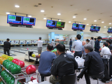 ボウリング大会開催